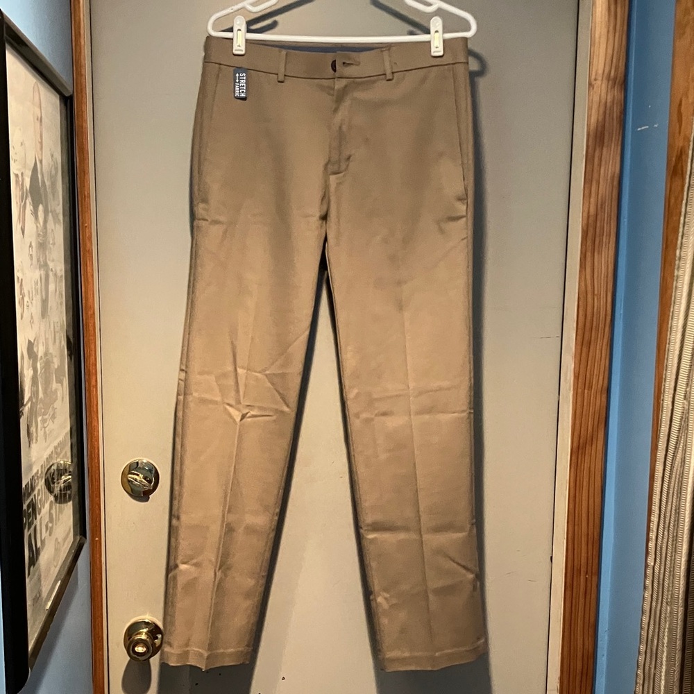 Haggar Men's Khaki Chinos
